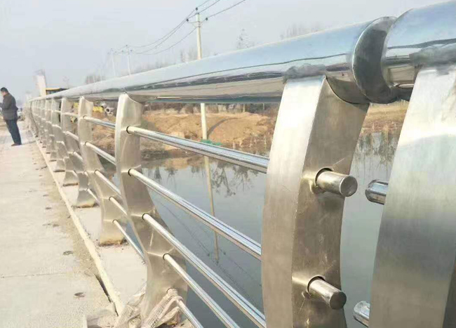 哈尔滨公路桥梁护栏安装